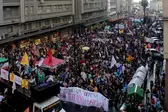 Foto: André Ávila / Agencia RBS - Manifestação de maio contra cortes na educação. (Foto: Gaúcha Zh)