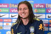 Foto: Djalma Vassão/Gazeta Press - Filipe Luís em coletiva de imprensa. (Foto: FOX SPORTS)