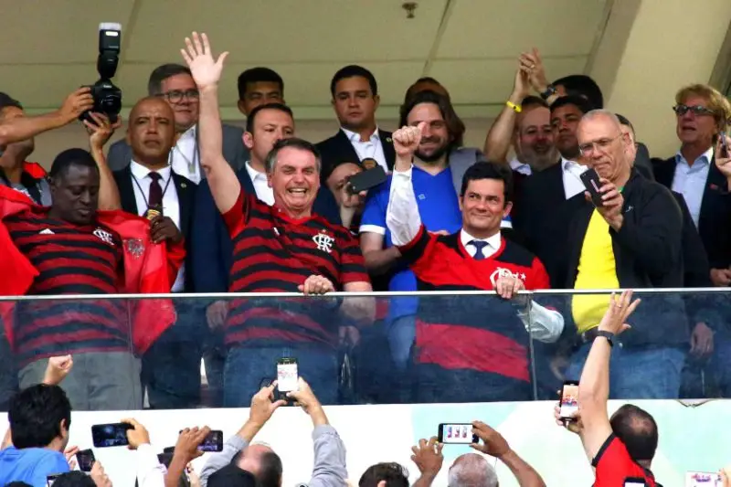 Foto:Alex Farias/Photopress/Gazeta - Bolsonaro e Moro no Estádio Mané Garrincha.