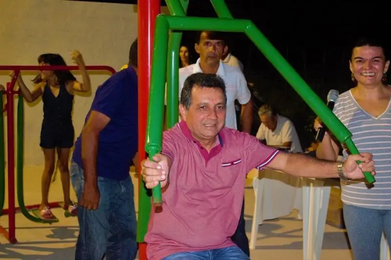 Prefeito Genival Bezerra (PT).