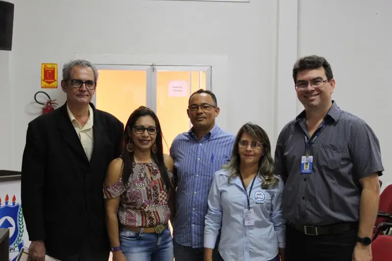 Representantes do Sistema Integrado de Saneamento Rural