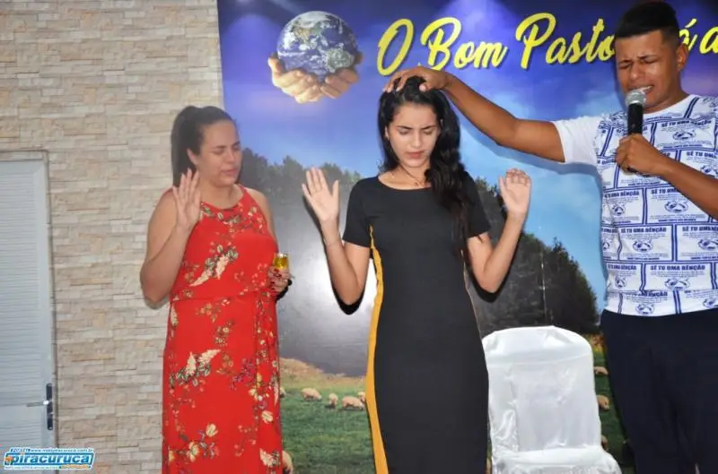 Aniversário de Larícia Castro
