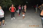 Prefeita Doquinha fazendo as atividades de zumba (Foto: Ascom)