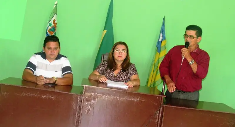 Prefeita Vilma Lima; Vice-prefeito Francisco Onofre e o presidente da Câmara Municipal, vereador Jurandir Pontes (Foto: Leônidas Silva)