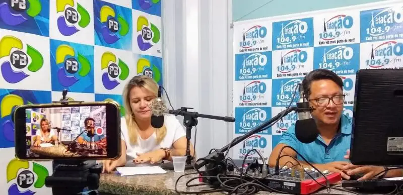 Vice-Prefeita Patrícia Pimentel na bancada do Jornal da Estação