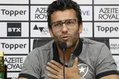 Técnico Alberto Valentim - Foto: Vitor Silva / Divulgação Botafogo (Foto: Jornal Extra)