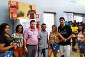 Zezinho do Sorvete e ganhadores dos brindes (Foto: )
