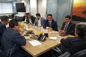 Governador discute projeto que inclui Teresina e Serra da Capivara na Roda das Emoções (Foto: Ascom)