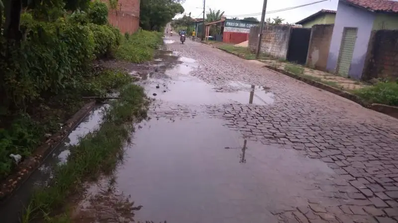 Rua José Sampaio em José de Freitas.