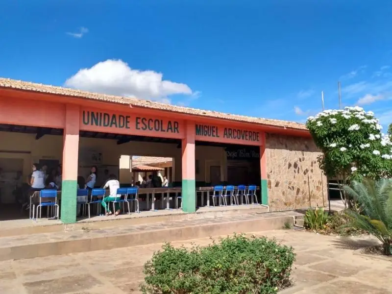 Escola estadual Miguel Arcoverde
