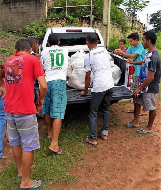 Distribuição de alimentos.
