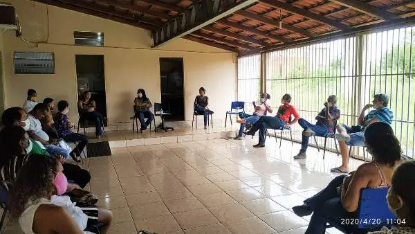 Prefeita Doquinha se reune com assessores para