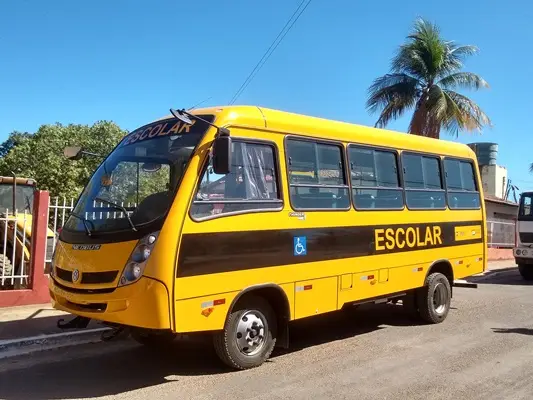 ônibus escolar 