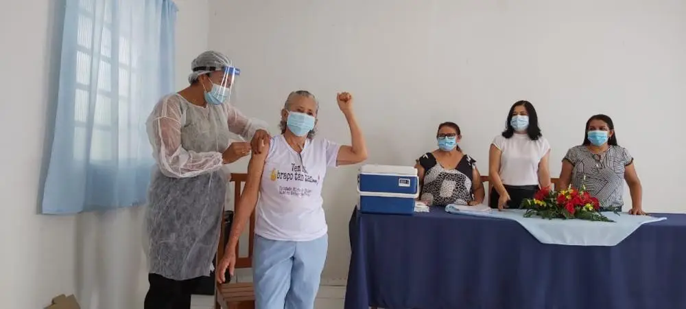 Diva trabalha há 46 anos na área da saúde em Brasileira