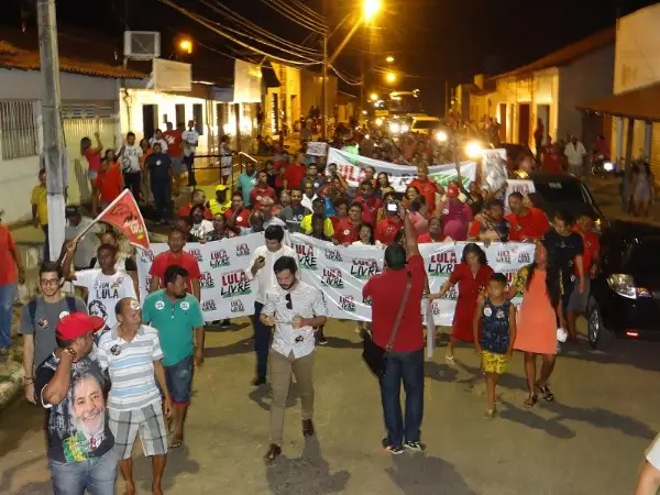  caravana foi recebida por militantes, sindicalistas e populares
