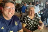Coronel Viana ao lado de sua mãe Dona Jesus- Foto : Arquivo pessoal (Foto: )