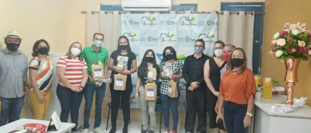 Foto divulgação: Homenagem á equipe “ANALISTA”