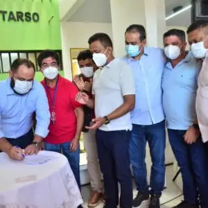 Assinatura da autorização do início da obra na Ciretran de Oeiras