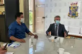 Prefeito de Curralinhos, Everardo Araújo e Reitor Evandro Alberto.  (Foto: )