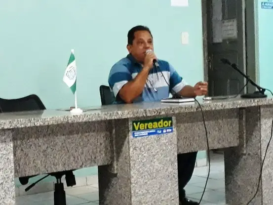 Prefeito Dr. Carlos (Foto: Divulgação)