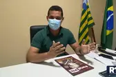 Prefeito João Arilson recebeu o R10 no gabinete (Foto: )