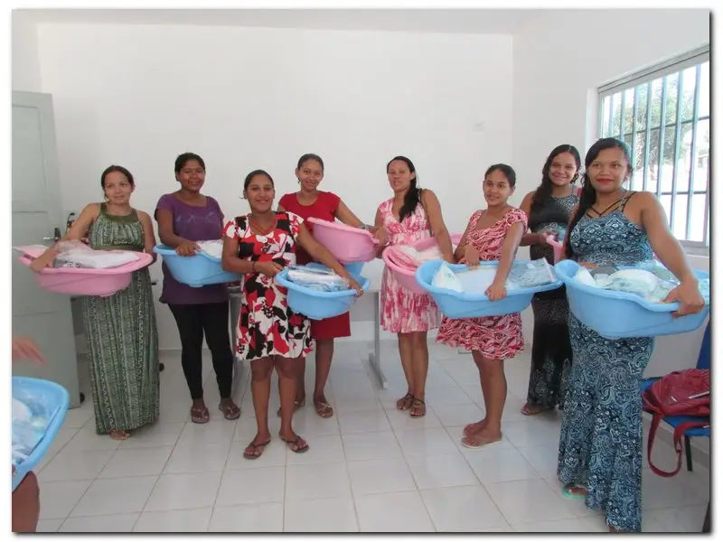 Entrega dos enxovais 