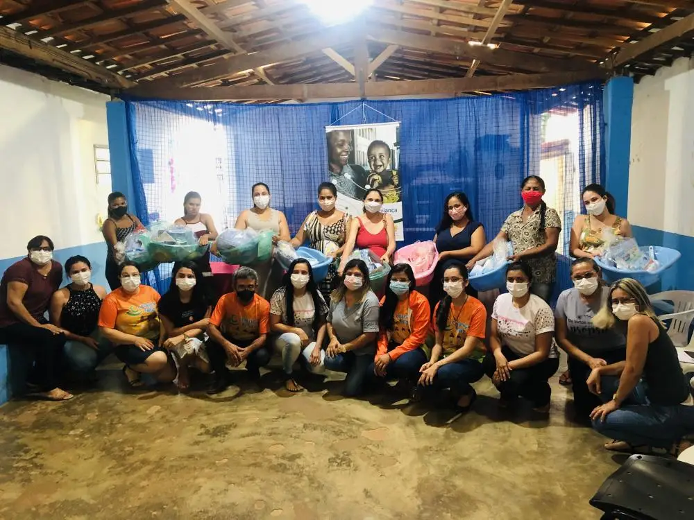 Entrega de kits para as futuras mamães 