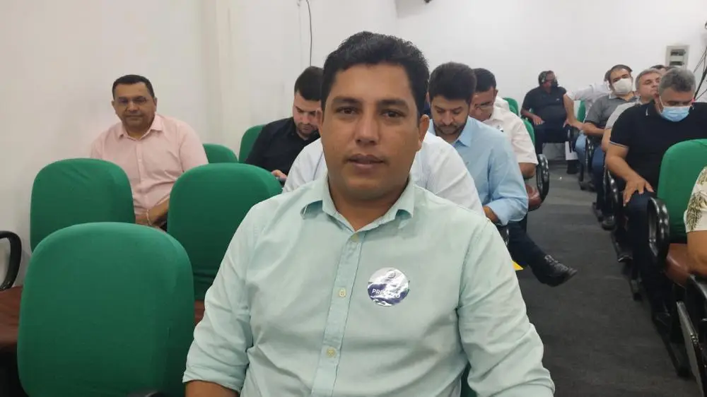 Prefeito Everardo Araújo - Curralinhos