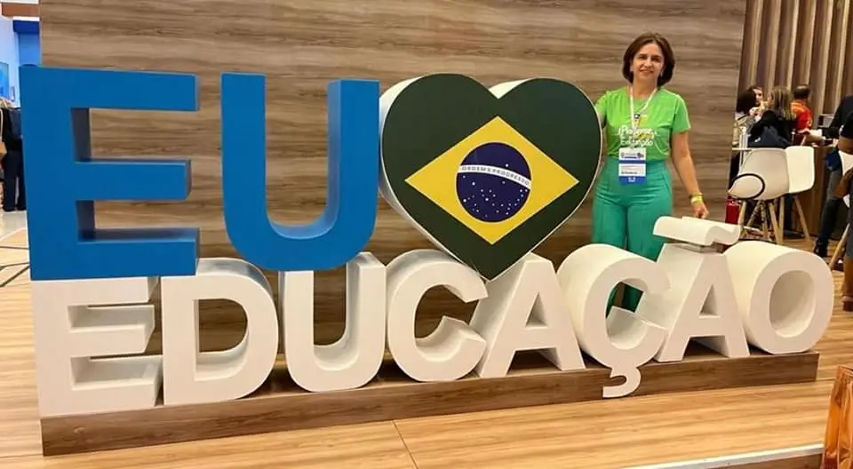 Secretária de educação Lêda Maria